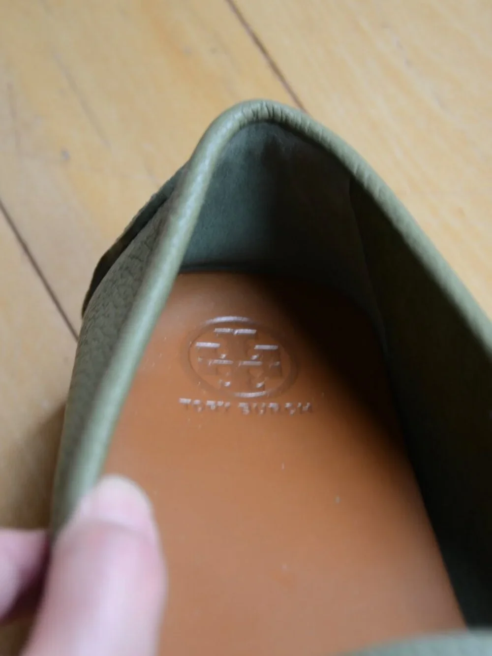 Tory Burch Olive Green Leather Logo Driving Loafers
